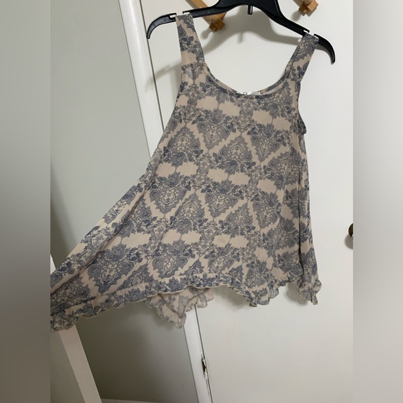 Rumors - Picture 3 of 7